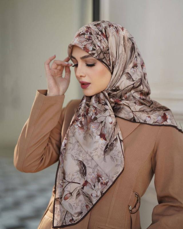 روسری حریرنخ سارن قواره ۱۲۰