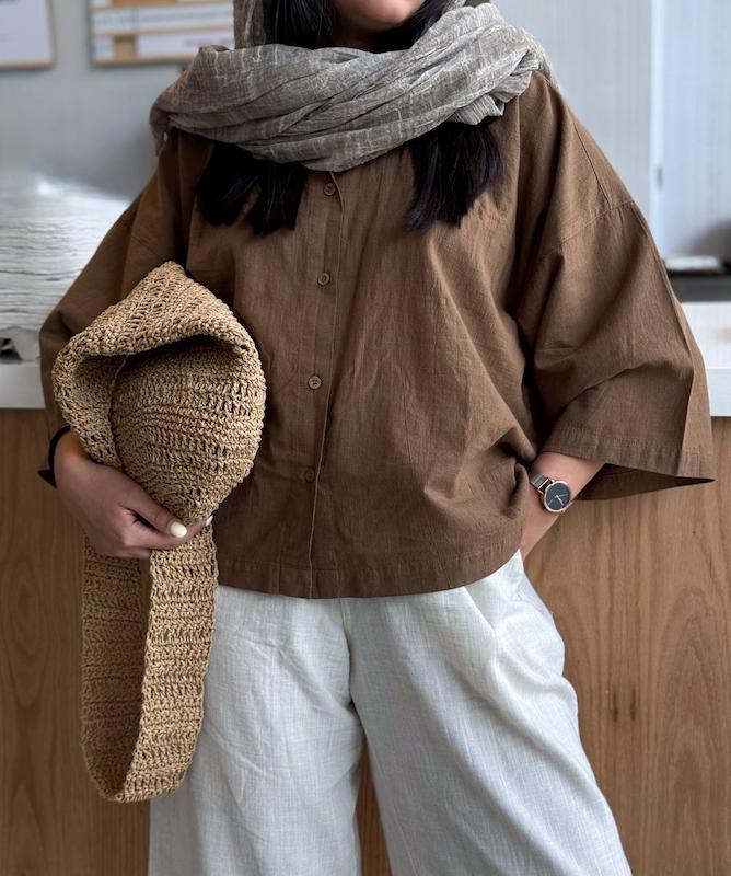 شومیز قهوه ای c&c