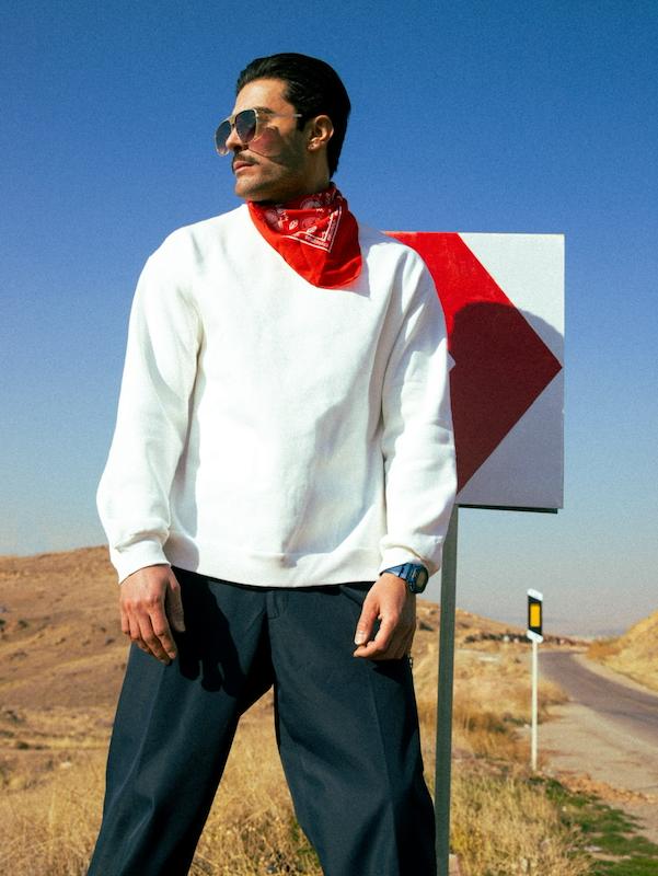 سویشرت سفید Yewhaw