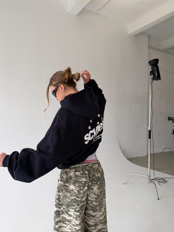 سوییشرت REBELS🖤