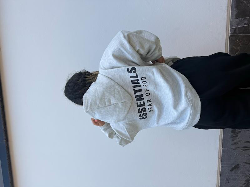 سوییشرت ESSENTIALLS