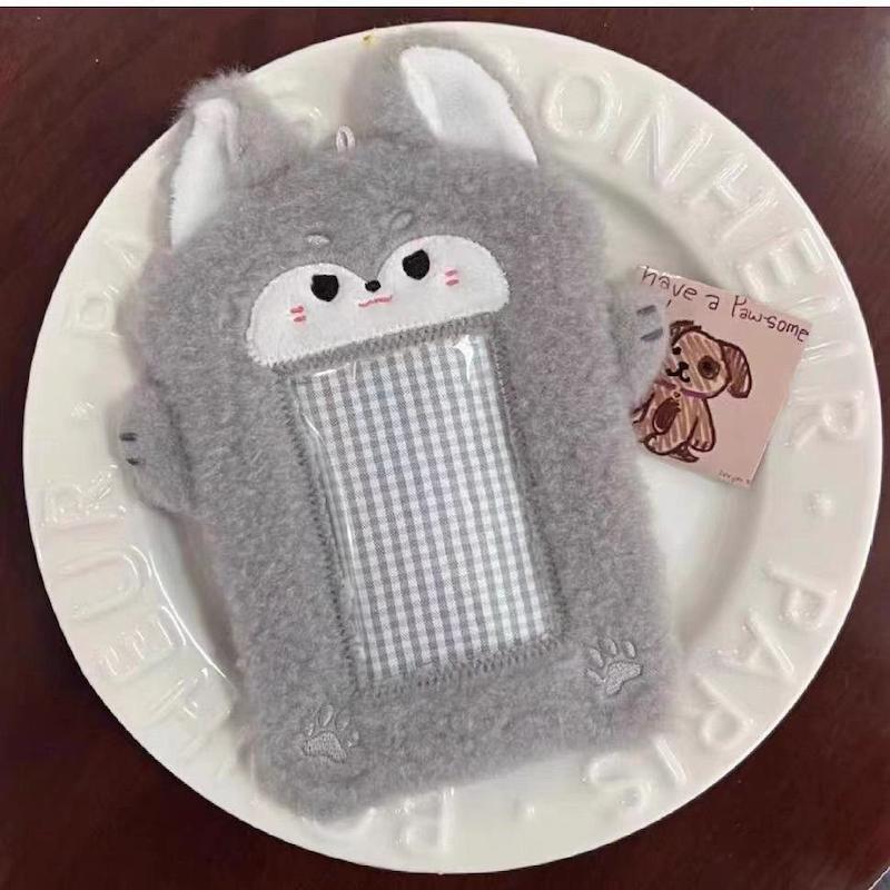 هولدر فتوکارت عروسکی نرمالو طرح Grey Husky + آویز زنجیری