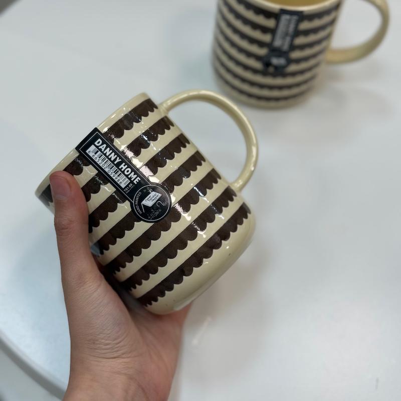 ماگ کرم و قهوه ای مینیمال دنی هوم کد‌450A