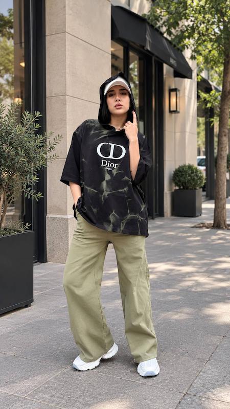 ست تیشرت باکسی کلاهدار و شلوار بگ dior کد ۷۲۴