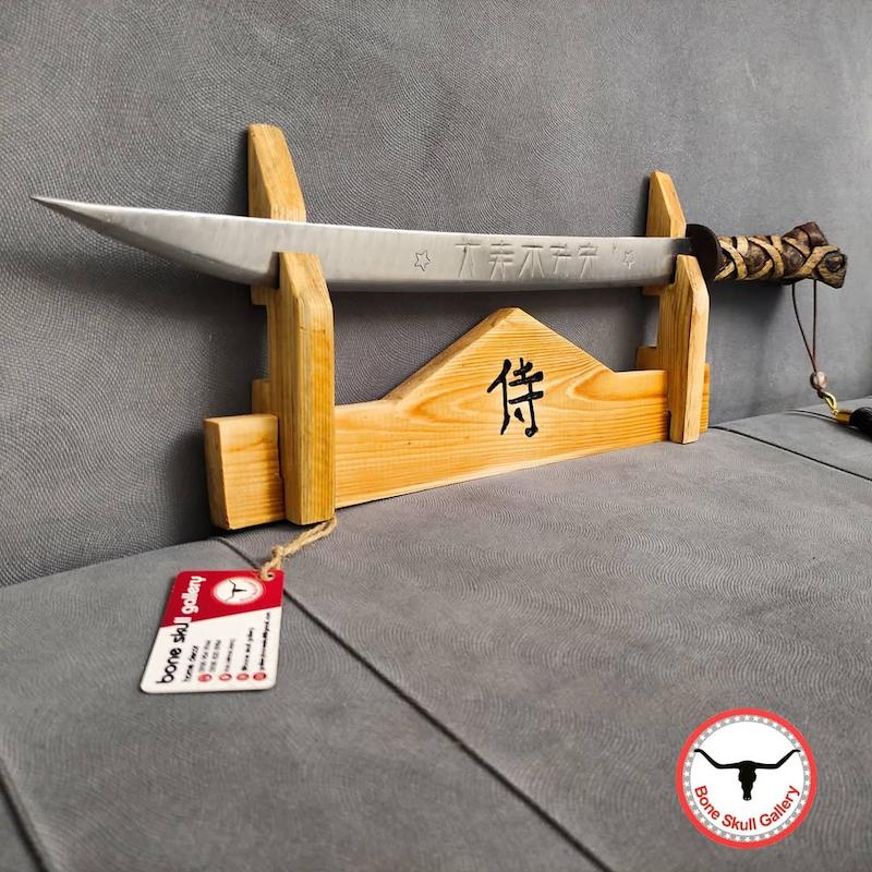شمشیر دسته استخوان ژاپنی