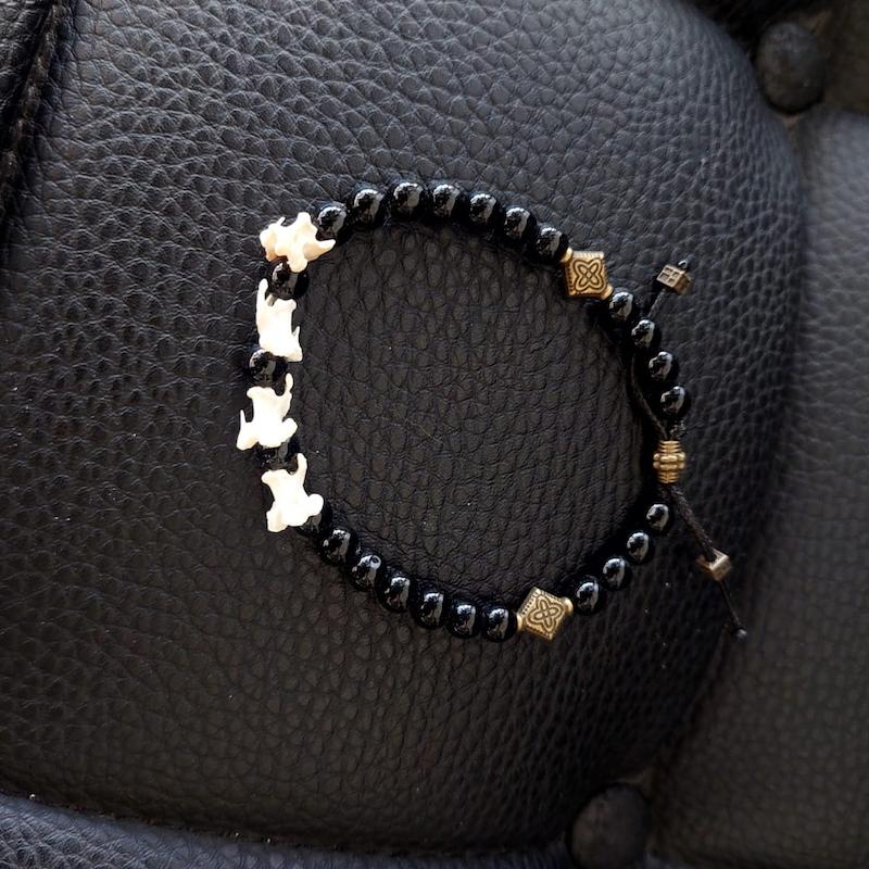 دستبند ستون فقرات در شش دیزاین