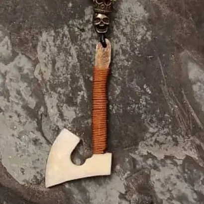 گردنبند طرح تبر سرخپوستی