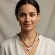 گردنبند حکاکی طرح هیچ