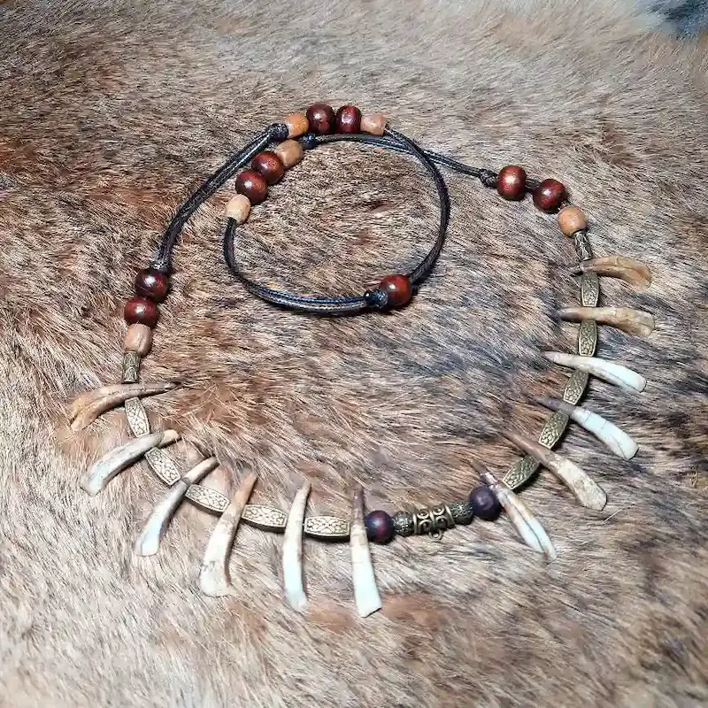 گردنبند دندان سرخپوست جنگجو