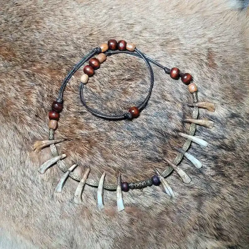 گردنبند دندان سرخپوست جنگجو