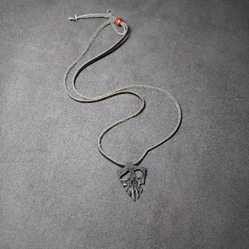 گردنبند طرح اورتگا ۲