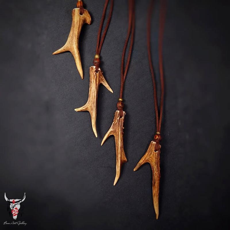گردنبند سر شاخ شوکا