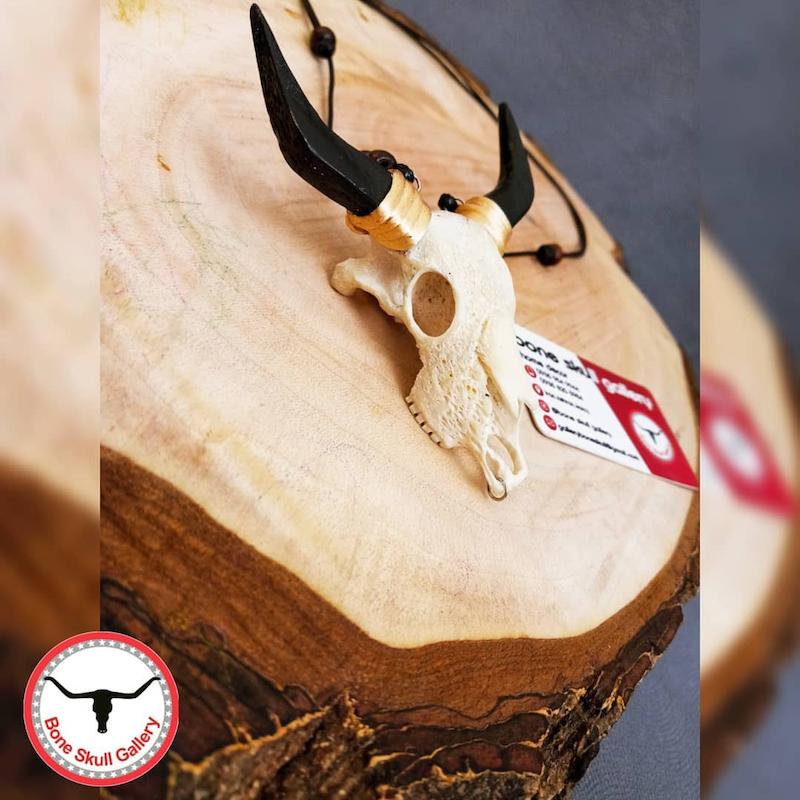 گردنبند مینی جمجمه گاو