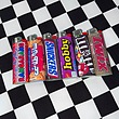 لايتر m&m (دومي از راست)