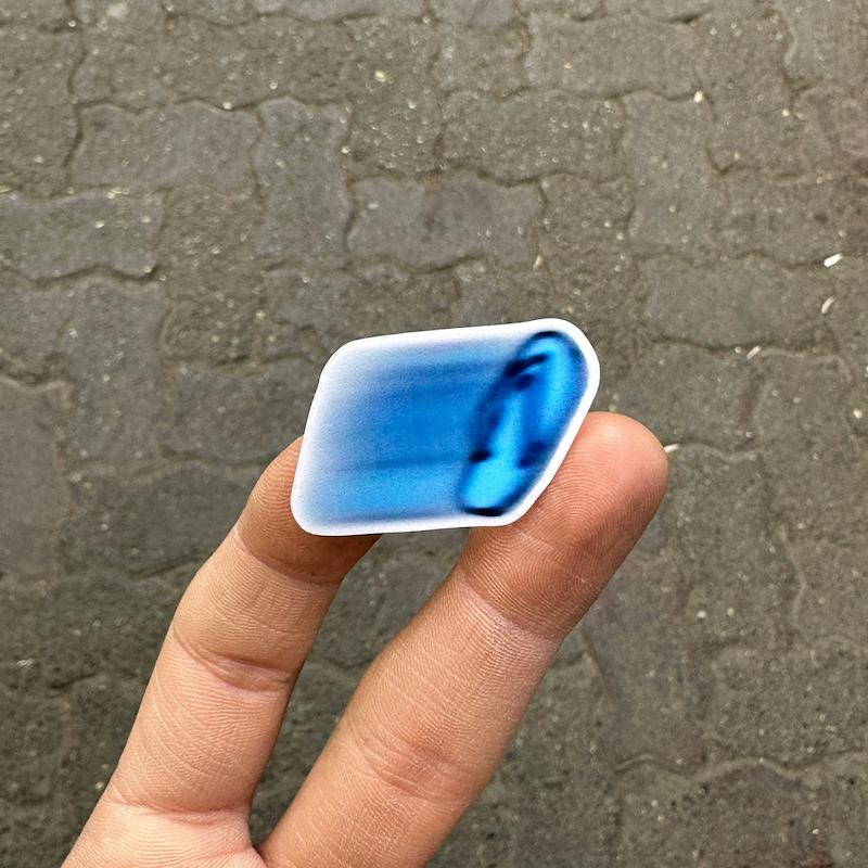 استيكر "دمپايي پروازي"