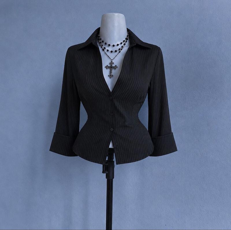 بلوز فیت مشکی راه راه y2k blouse Fitted