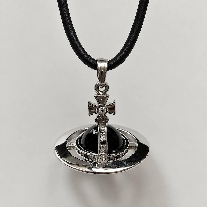 گردنبند وست وود سه‌بعدی وارداتی Vivienne Westwood