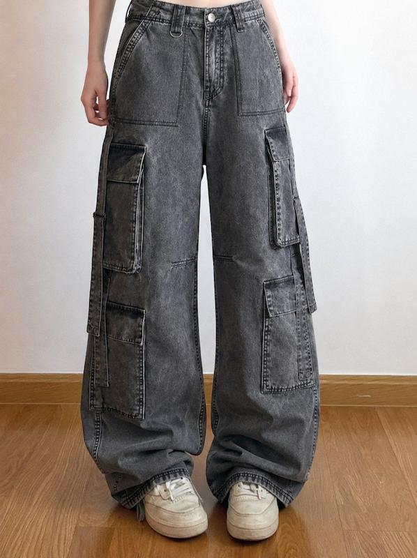 شلوار کارگو زنانه برشکا (Bershka) طوسی سنگشور بگ جیب‌دار | Wide Leg
