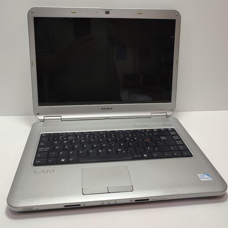 لپ تاپ استوک Sony مدل NS330D