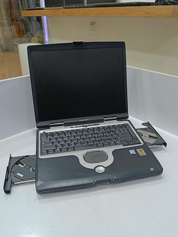 لپ تاپ Hp Compaq Presario 2700T