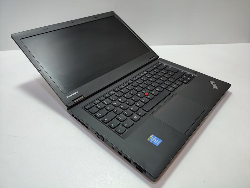 لپ تاپ استوک Lenovo مدل T440p