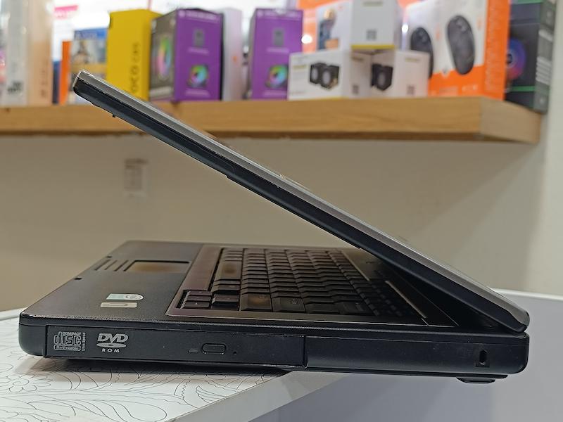 لپ تاپ Dell Inspiron 1300