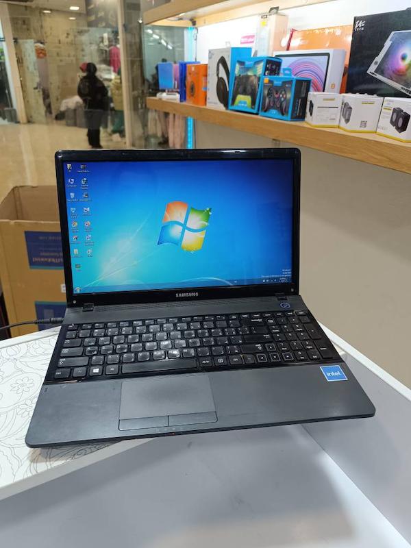 لپ تاپ Samsung Np300