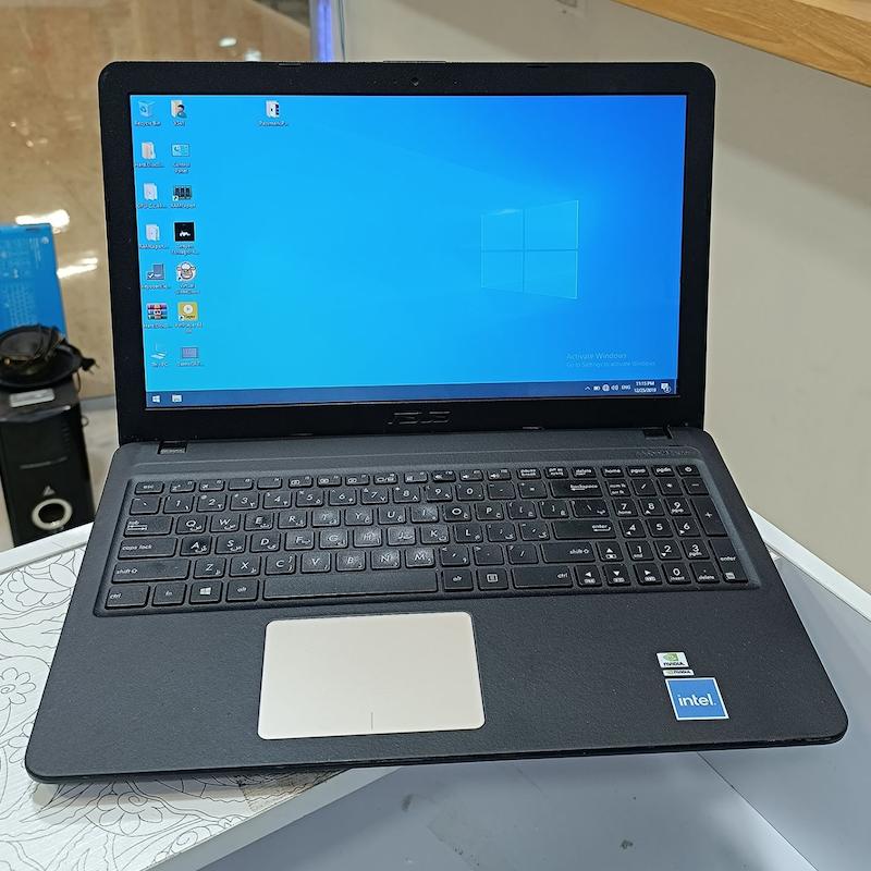 لپ تاپ کارکرده ASUS X540NV نسل هفتم با گرافیک 2G D5