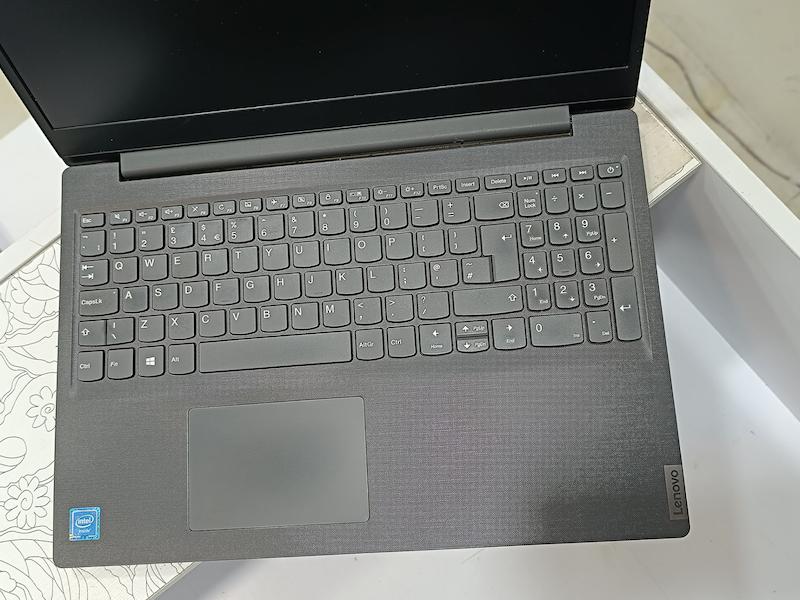 لپ تاپ Lenovo V15 CEL-4020 256 4GB 15.6 500g
