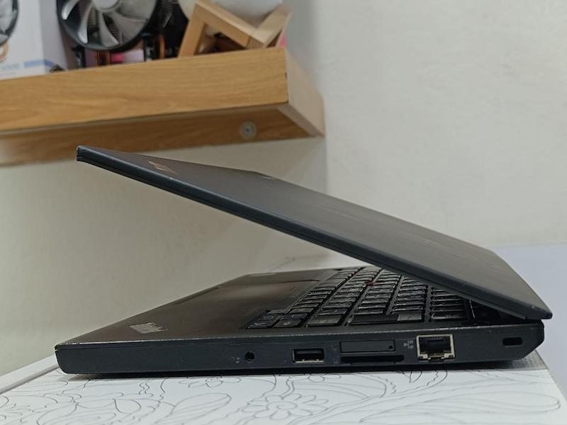 لپ تاپ Lenovo X240 پردازنده Intel Core i5-4300u حافظه رم ۸ گیگابایت 120 اس اس دی