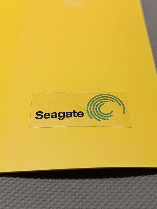 استیکر Seagate ابعاد 5x2