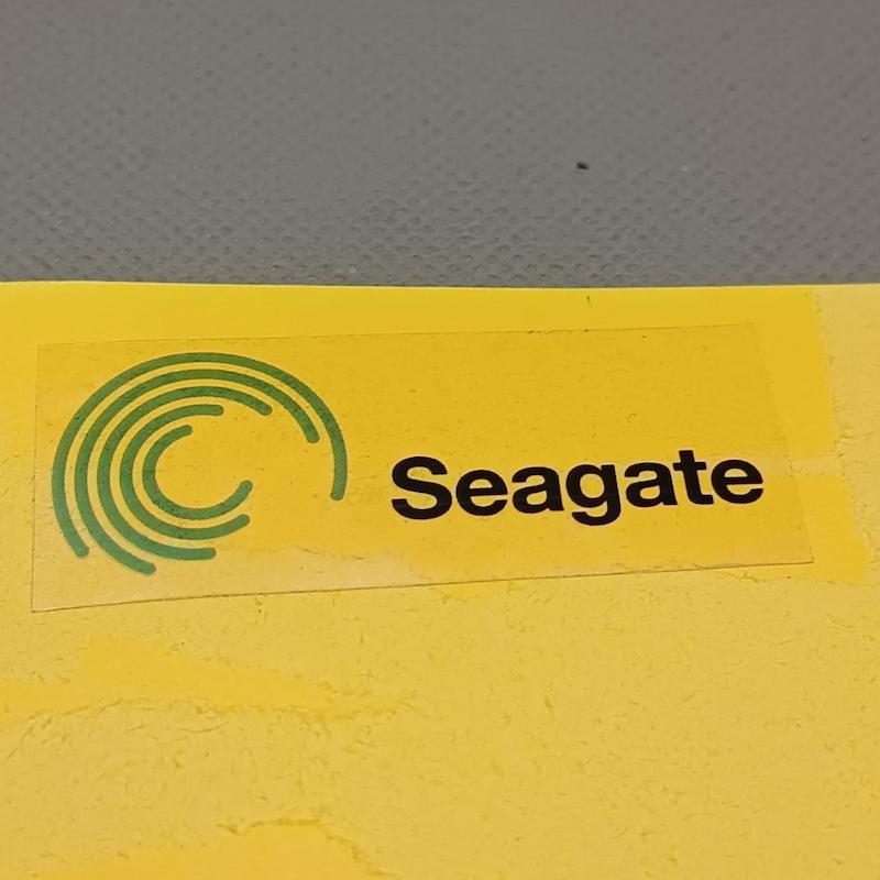 استیکر Seagate ابعاد 5x2