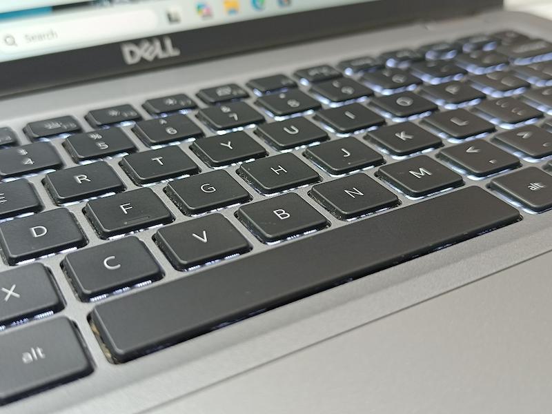 لپ تاپ Dell Latitude 5420 پردازنده Core i5-1135G7 رم 8GB حافظه 256GB SSDM2 نمایشگر 14.1 اینچ