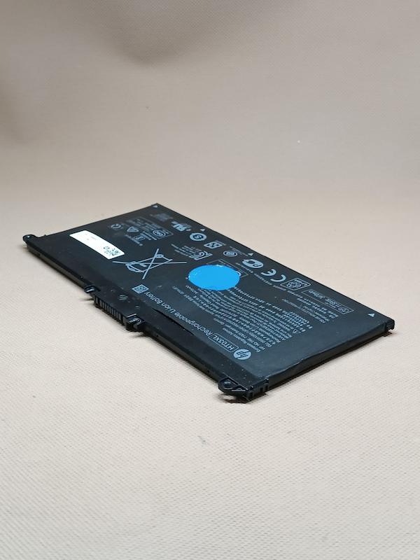 باتری لپ تاپ HP مدل HT03XL ظرفیت 3470mAh نوع 3 سلولی کارکرده