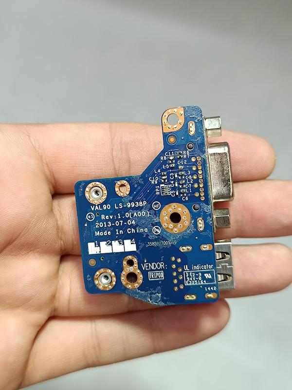 برد USB و VGA لپ تاپ Dell Latitude E6440
