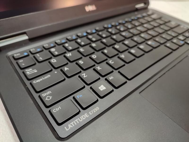 لپ تاپ استوک Dell مدل Latitude E7250
