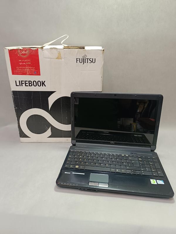 لپ تاپ Fujitsu Lifebook AH531