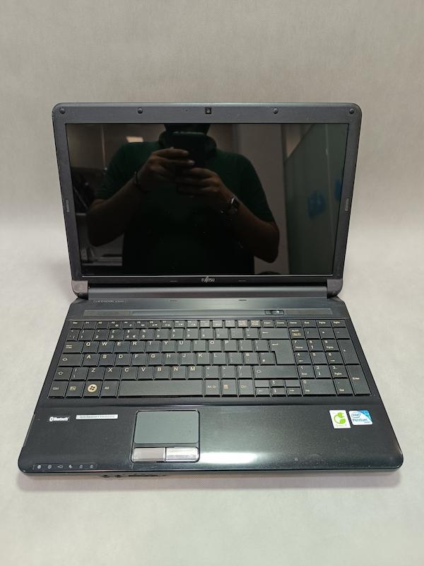 لپ تاپ Fujitsu Lifebook AH531