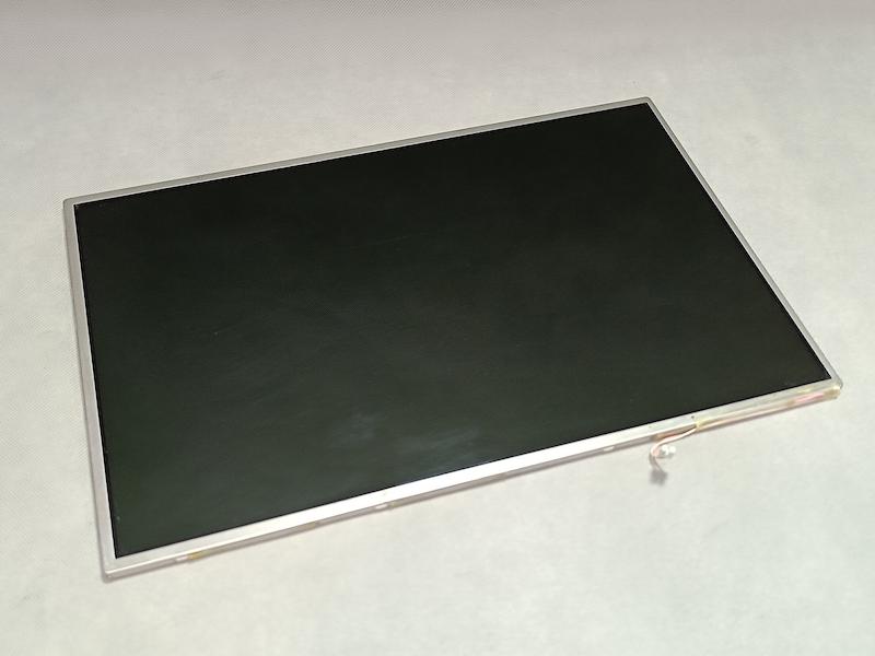 صفحه نمایش لپ تاپ ضخیم 15.4 اینچ Dell Vostro 1520