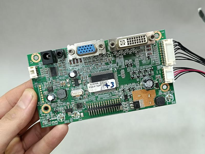 برد تصویر و پاور مانیتور Xvision X1910A