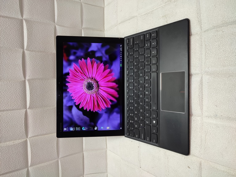 لپ تاپ تبلت شو استوک Lenovo 80vv