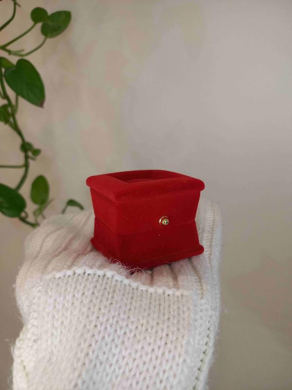 باکس انگشتر مخملی