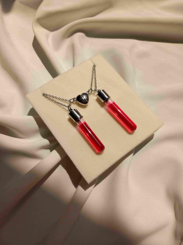 ست گردنبند شیشه خون