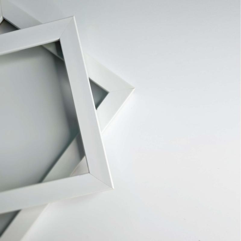 قاب عکس ساده ‌PVC، رنگ سفید، دو سانت