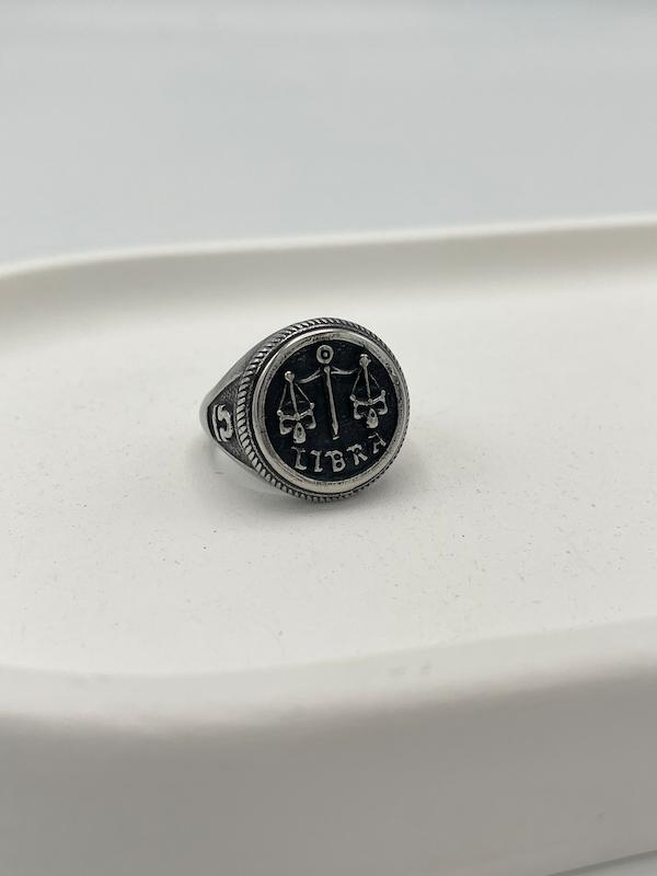 انگشتر ماه مهر