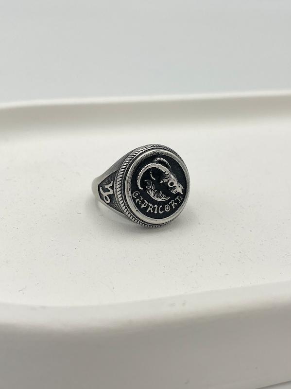 انگشتر ماه دی