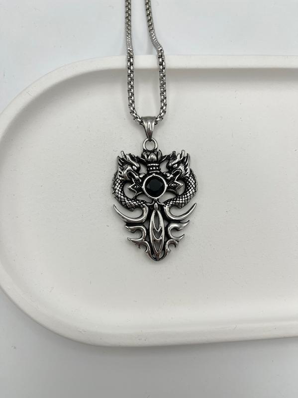 آویز دراگون گاتیک