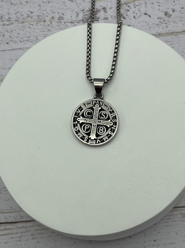 آویز کنستانتین  