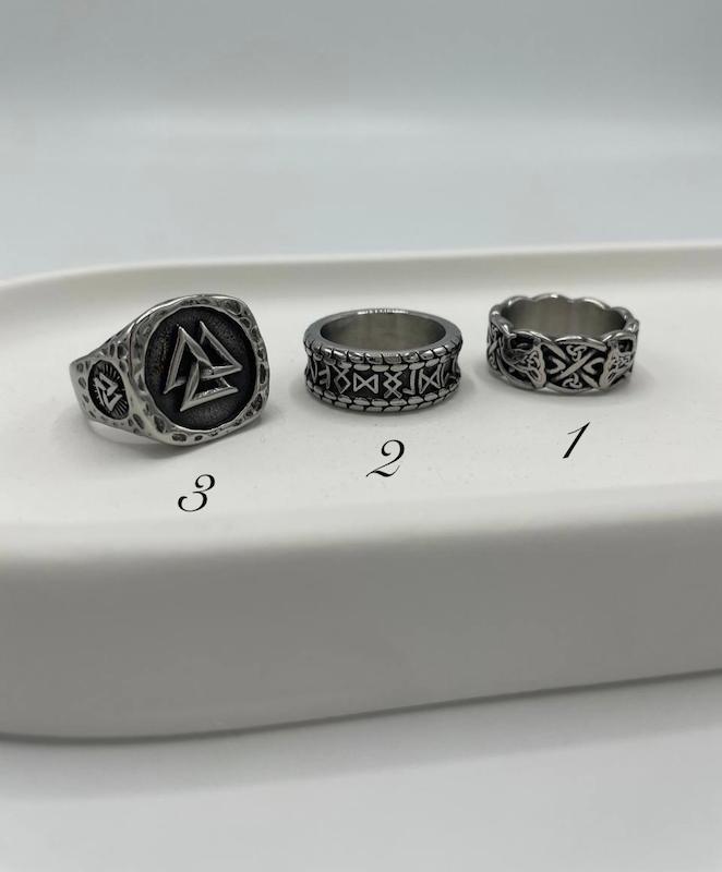 انگشتر وایکینگ