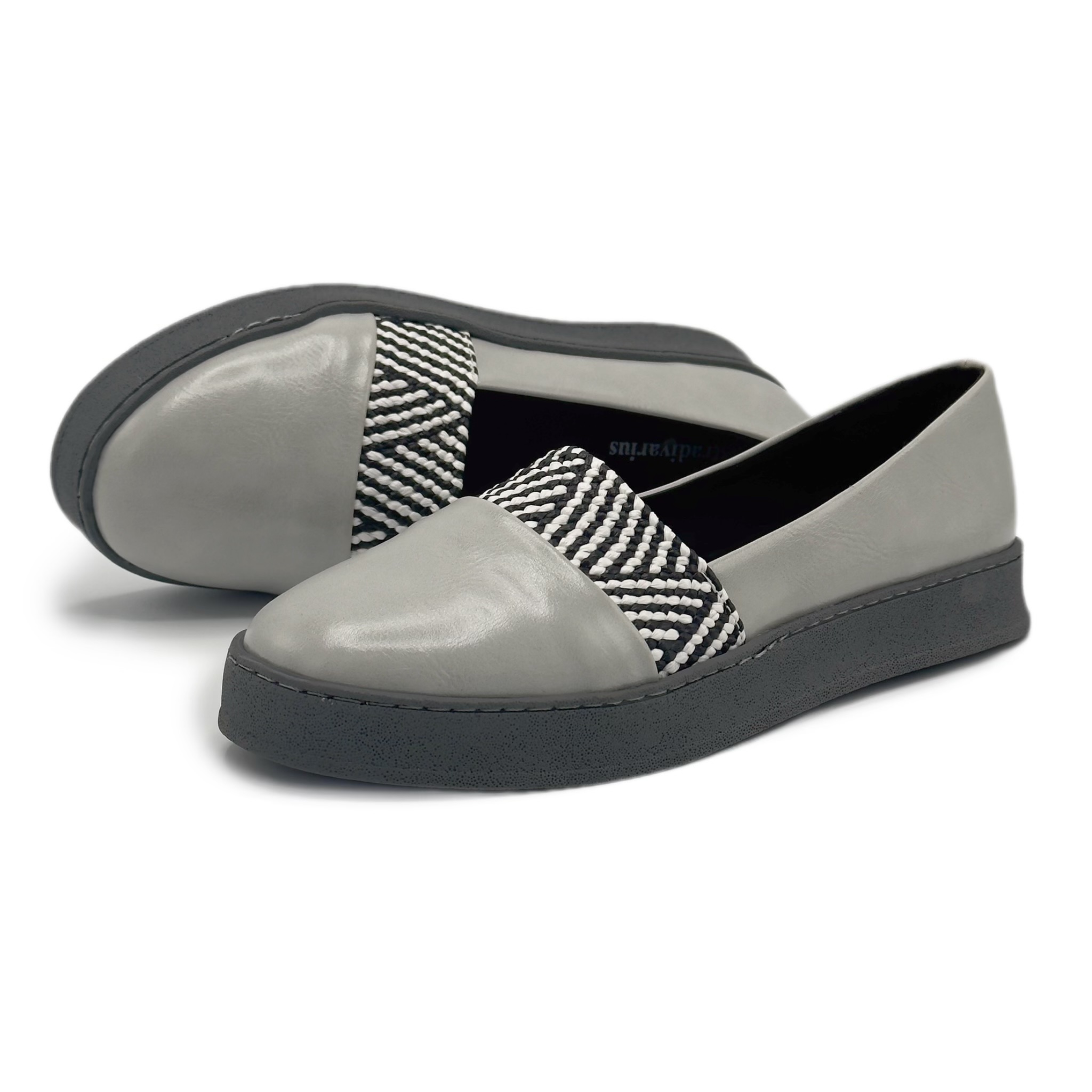 Stradivarius Flat shoes - FGr80